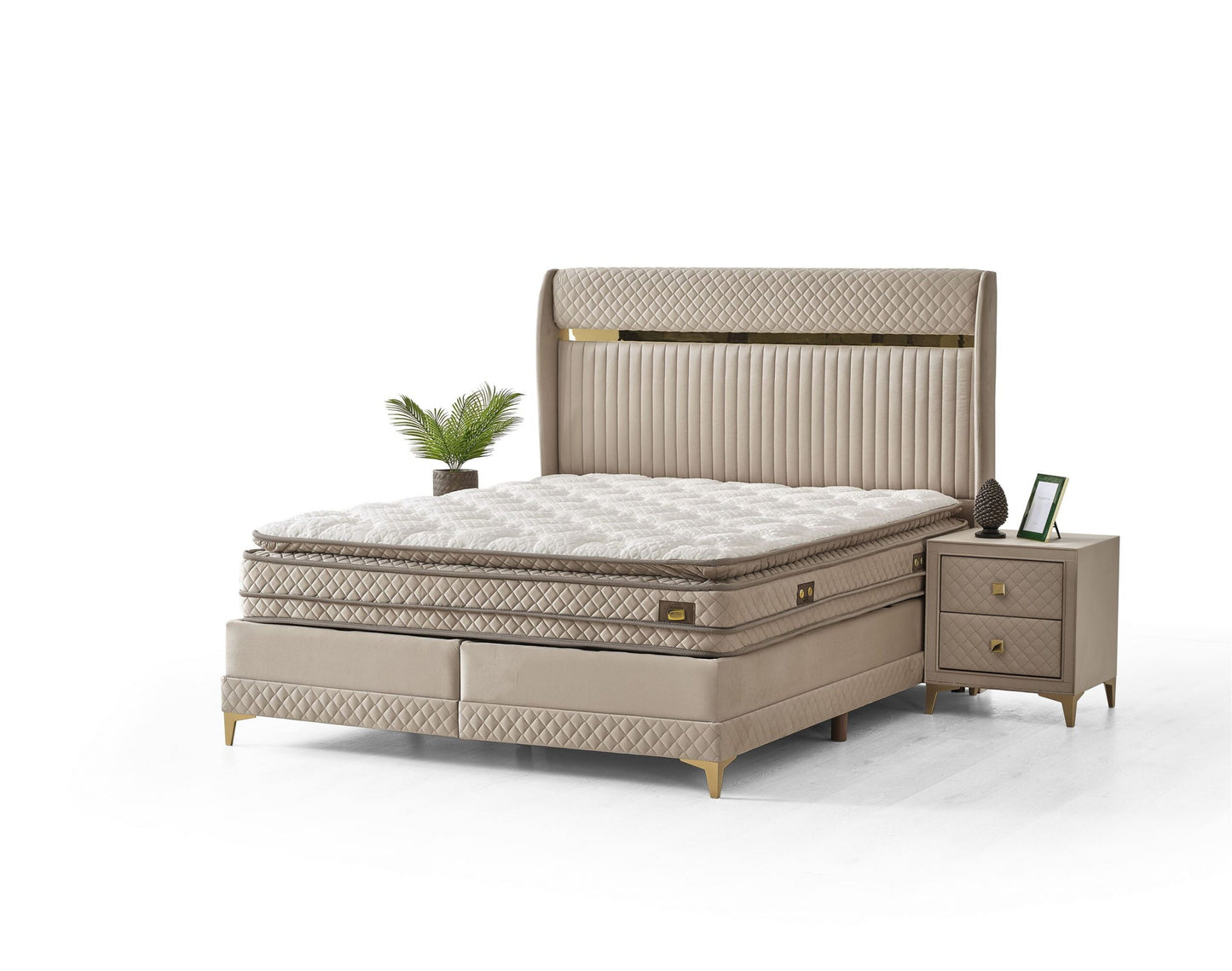 Wunderschönes Boxspringbett in Platinbeige mit weißem Hintergrund